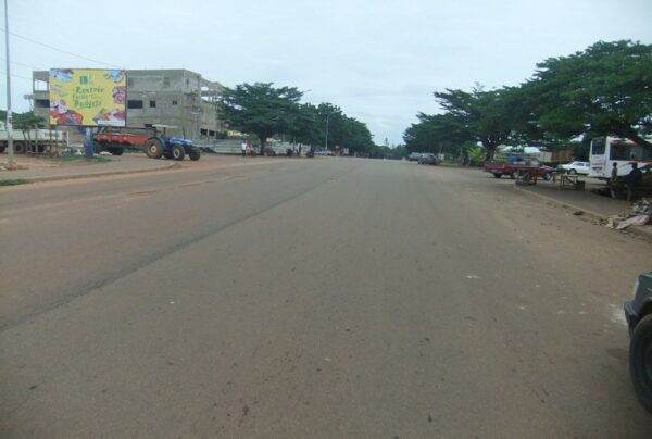 YAMOUSSOUKRO - Centre ville - quartier habitat